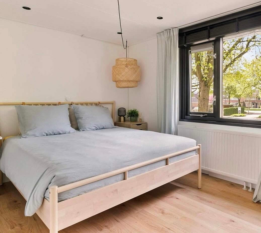 Ikea Bjorksnas 160x200, Nachtkastjes,matrassen,topper, Ophalen, Tweepersoons, Zo goed als nieuw, 160 cm