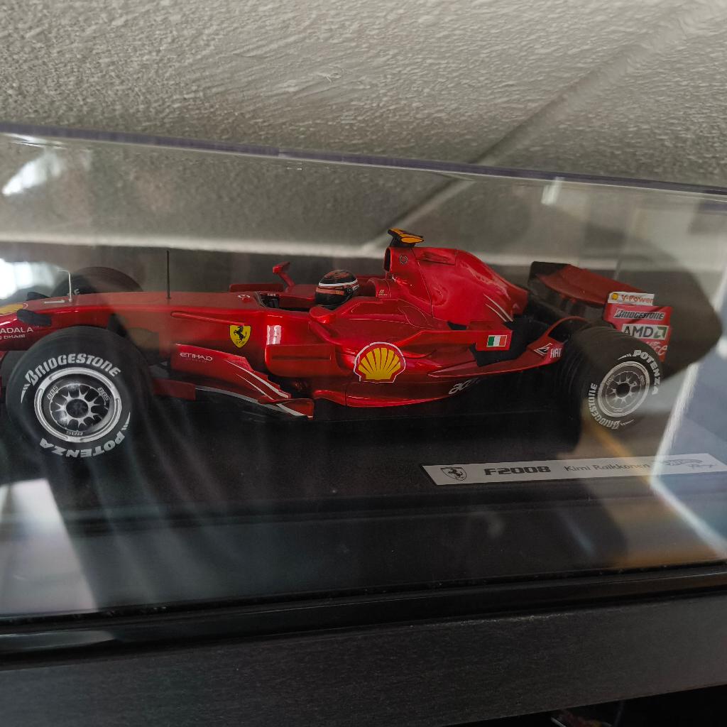 Ferrari F1 1:18 collectie, Ophalen, Zo goed als nieuw, Auto, Hot Wheels