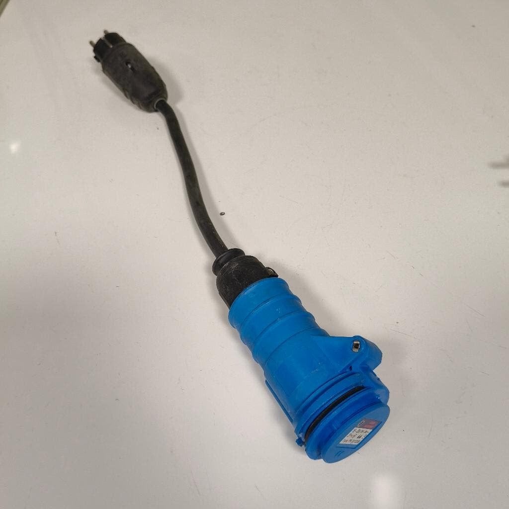 Verloopkabel Camping / CEE Verloopkabel + randaardestekker, Caravans en Kamperen, Caravan accessoires, Gebruikt, Ophalen