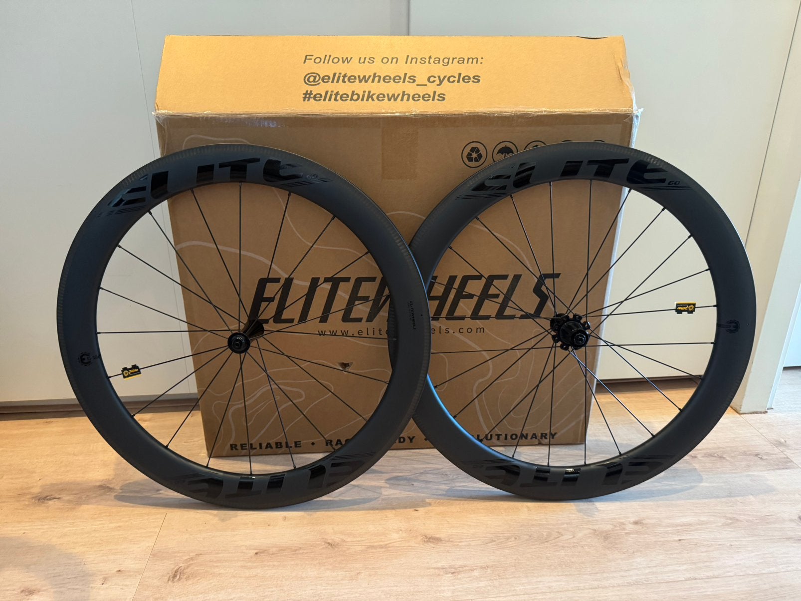 Elitewheels 60mm carbon wielset - NIEUW!, Fietsen en Brommers, Fietsonderdelen, Wiel, Ophalen of Verzenden, Zo goed als nieuw