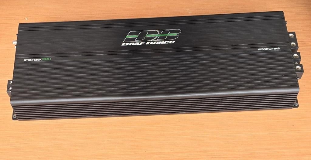 Deaf bonce 12.5 k autoversterker, Auto diversen, Autospeakers, Ophalen of Verzenden