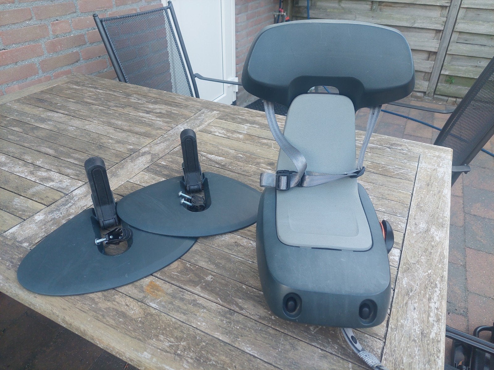 Polisport achterzit voor op de fiets, Fietsen en Brommers, Fietsaccessoires | Fietsstoeltjes, Ophalen, Achterzitje, 15 t/m 36 kg