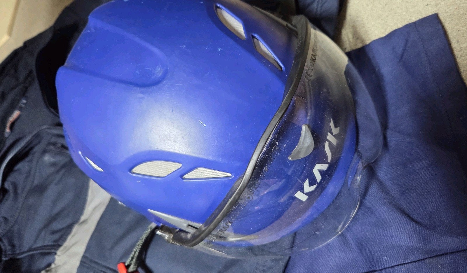 KASK veiligheids-/werkhelm met 2 vizieren – blauw, Ophalen of Verzenden, Gedragen, Kask