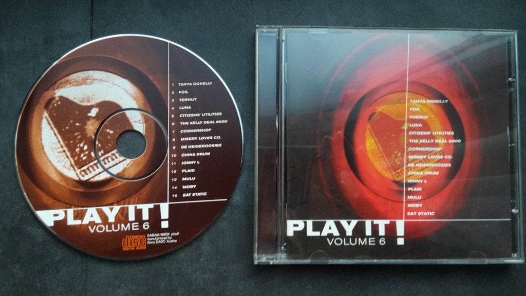 CD - Play It Volume 6 - Punk, IDM, Downtempo, Techno, Cd's en Dvd's, Cd's | Pop, Zo goed als nieuw, Ophalen of Verzenden