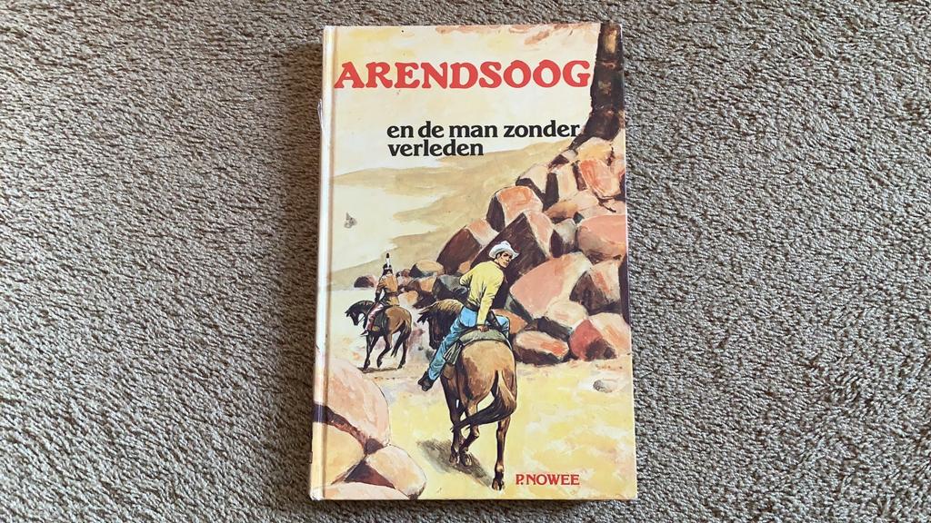 Arendsoog 51, De man zonder verleden. P. Nowee. 1e druk, Boeken, Ophalen of Verzenden, Zo goed als nieuw, Fictie