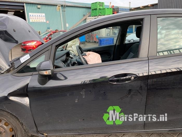 Portier 4Deurs links-voor van een Ford Fiesta, Gebruikt, -, Deur, -