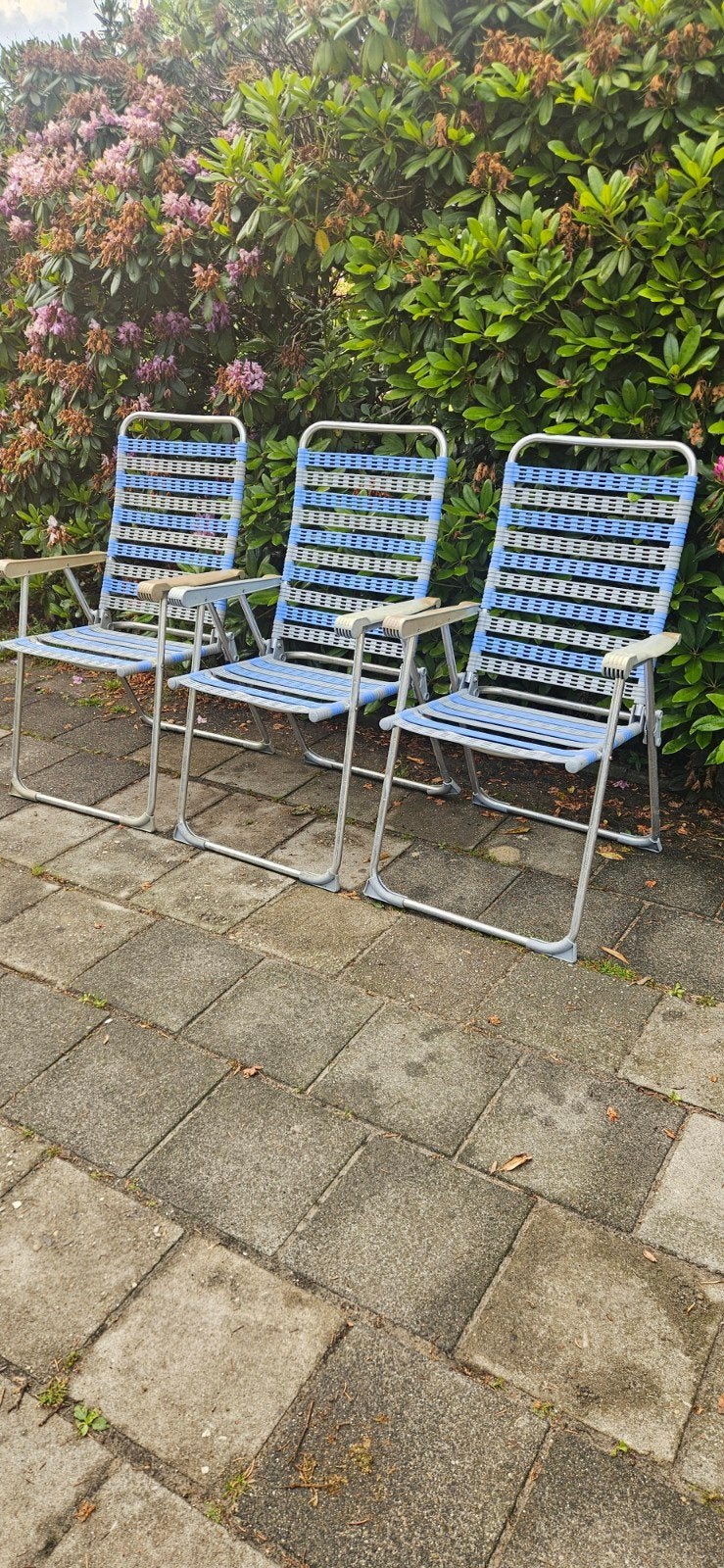 3 tuinstoelen. alles voor 40 euro 3 stoelen.
idaal voor kamp, Ophalen of Verzenden, Zo goed als nieuw, Campingstoel