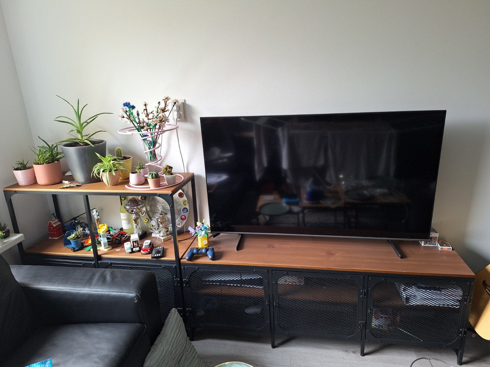IKEA FJÄLLBO TV-meubel/stellingkast - Zwart/Hout, Gebruikt, 200 cm of meer, Minder dan 100 cm, Industrieel