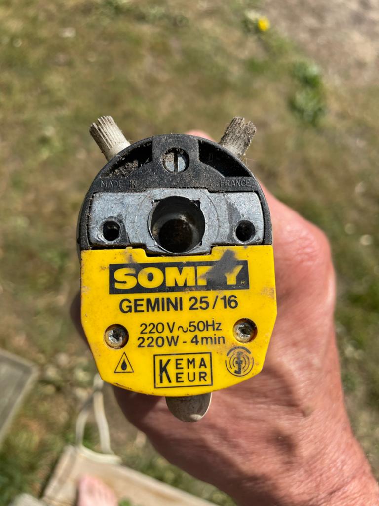 Somfy Gemini 25/16 rolluikmotor, Gebruikt, Overige kleuren, Ophalen of Verzenden, Minder dan 100 cm