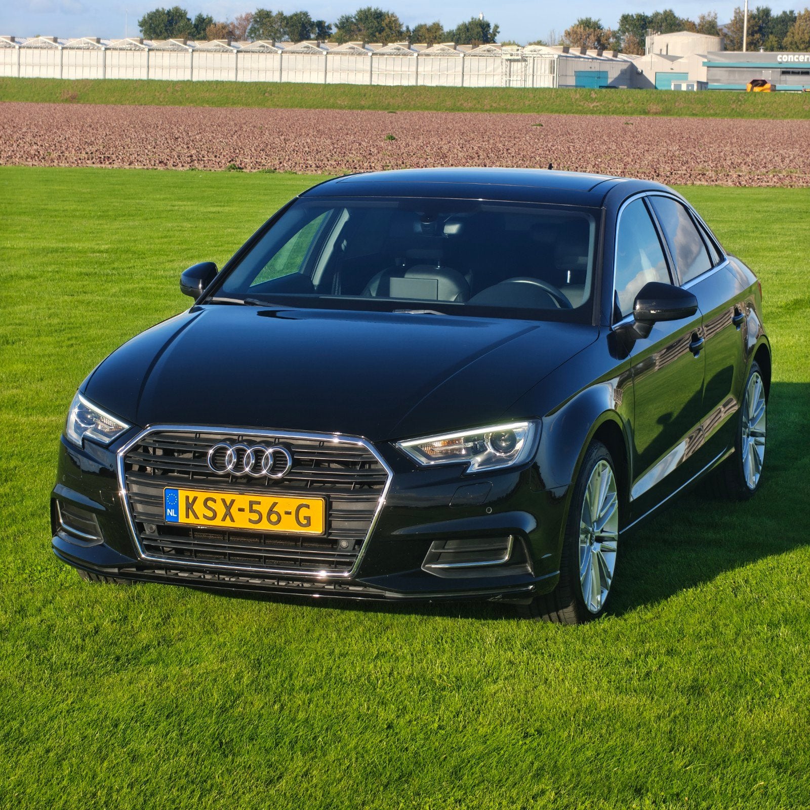 Audi A3 Limousine | 2.0 40 tfsi | S-tronic | Pano, Euro 5, 1984 cc, 1465 kg, Zwart