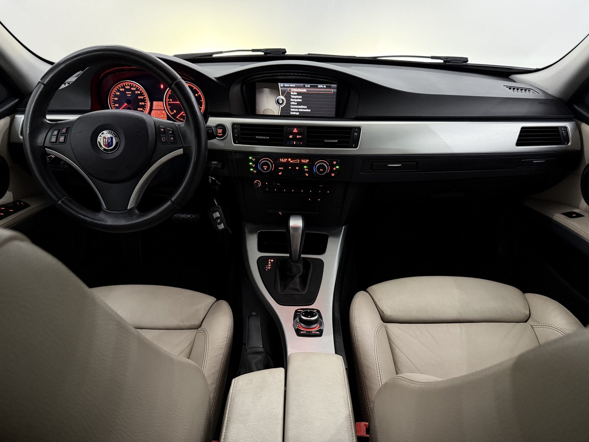 Bmw. Alpina ALPINA D3 BITURBO Alpina TOURING Leder, Parkeers, Auto's, Automaat, 213 pk, 4 cilinders, 1535 kg