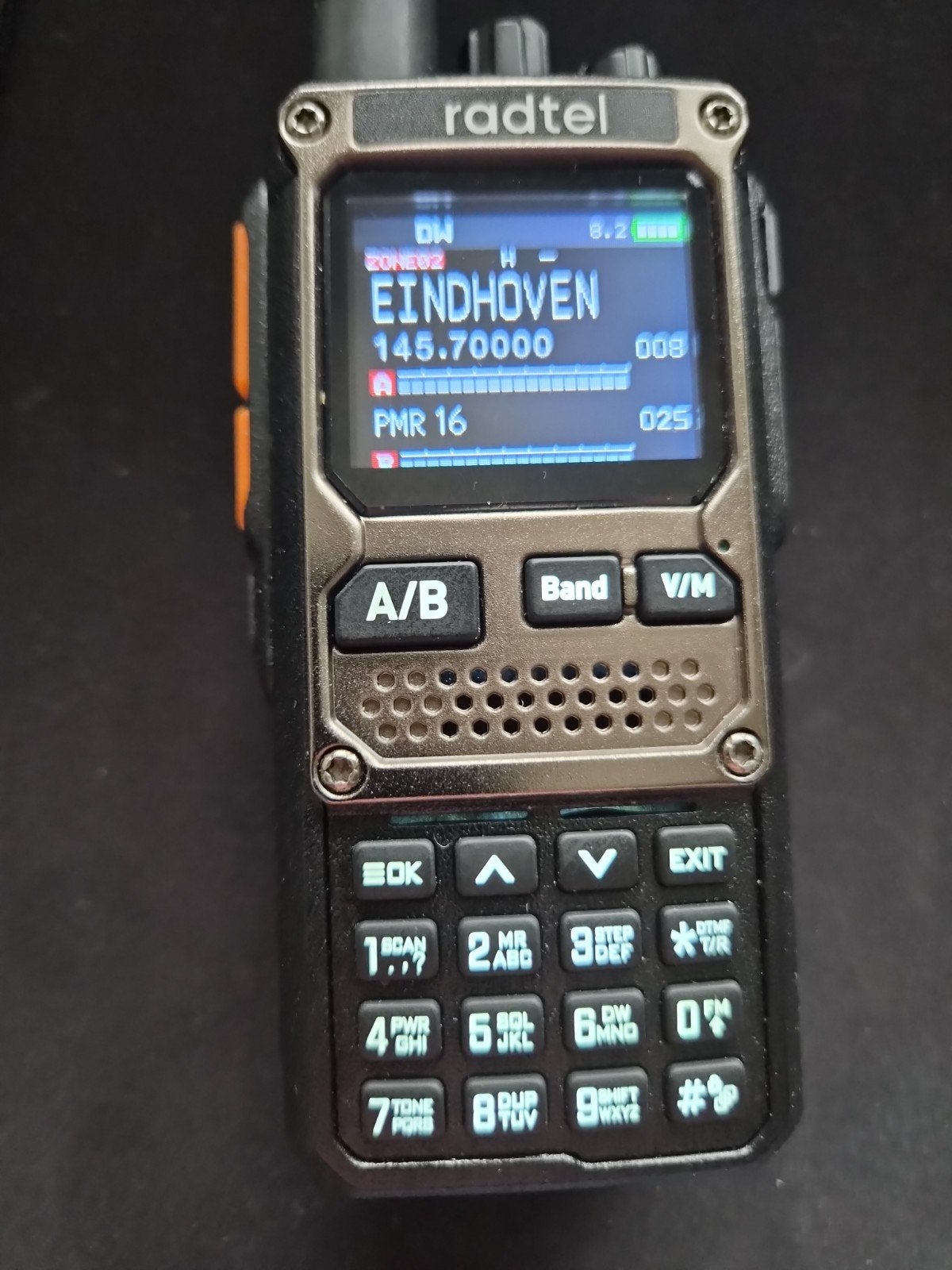 NOG STEEDS NIET GEËVENAARD DEZE RADTEL 920!, Telecommunicatie, Portofoons en Walkie-talkies, Verzenden, Nieuw