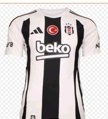 Beşiktaş shirt zwart/Wit Gestreept 146 t/m 152 2025 / 2026, Zwart, Overige maten, Ophalen of Verzenden, Zo goed als nieuw