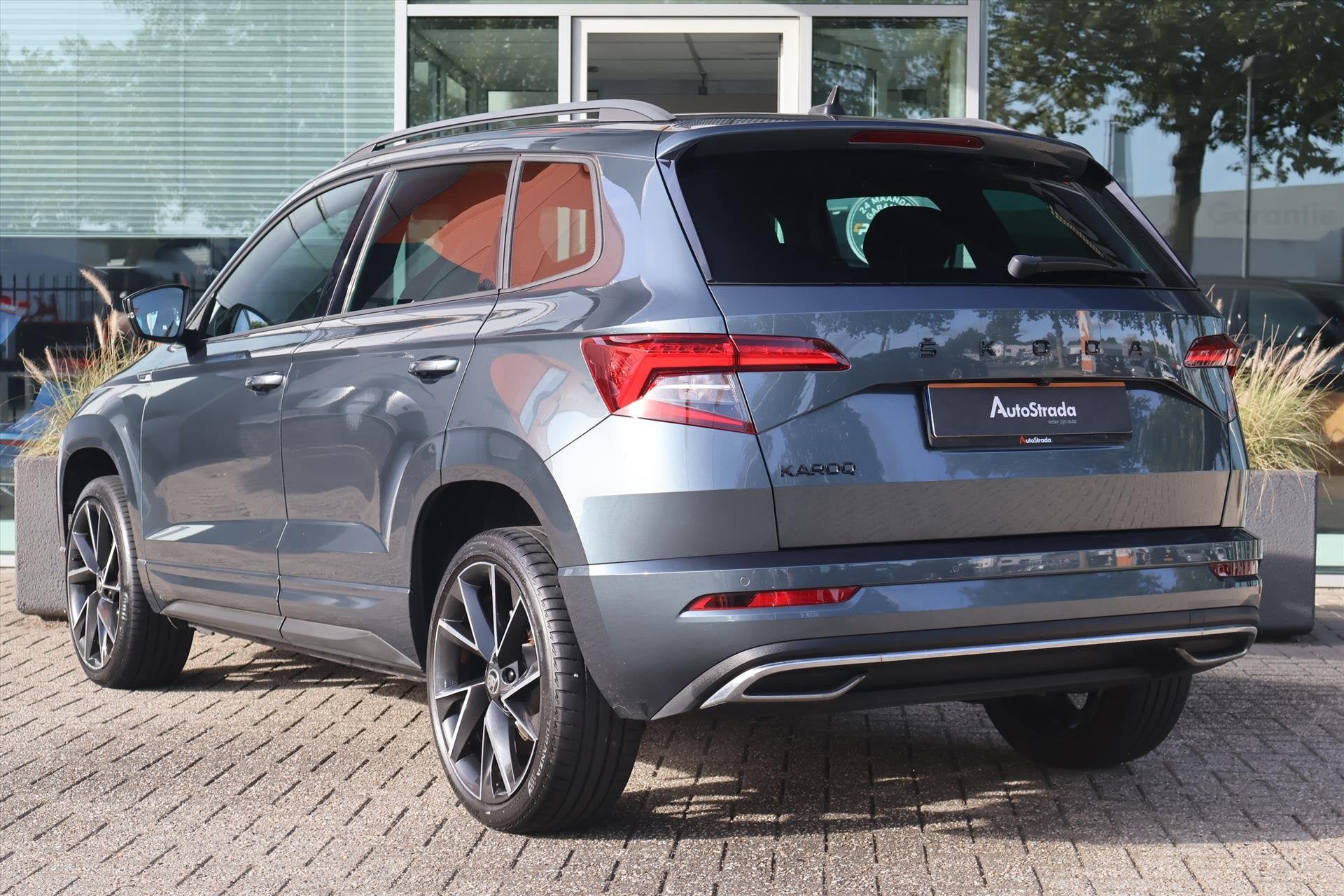 Skoda Karoq 1.5 SportLine TSI ACT 150pk | Virtual | ACC | Ca, Auto's, Dealer onderhouden, 4 cilinders, Bedrijf, 690 kg
