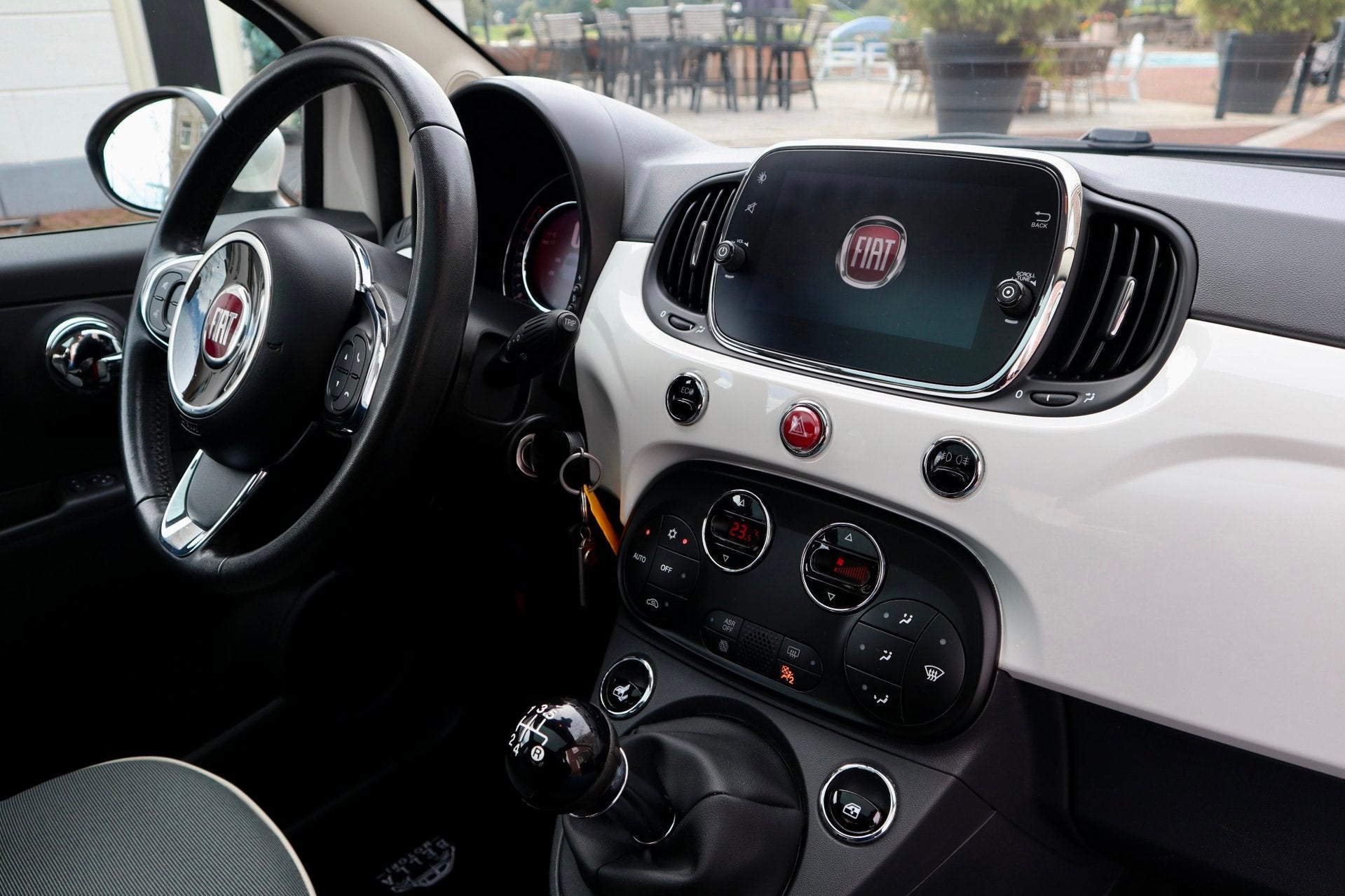 Fiat 500 0.9 TwinAir Lounge | RIJKLAARPRIJS | Apple CarPlay, Auto's, Voorwielaandrijving, Dealer onderhouden, Gebruikt, Leder en Stof