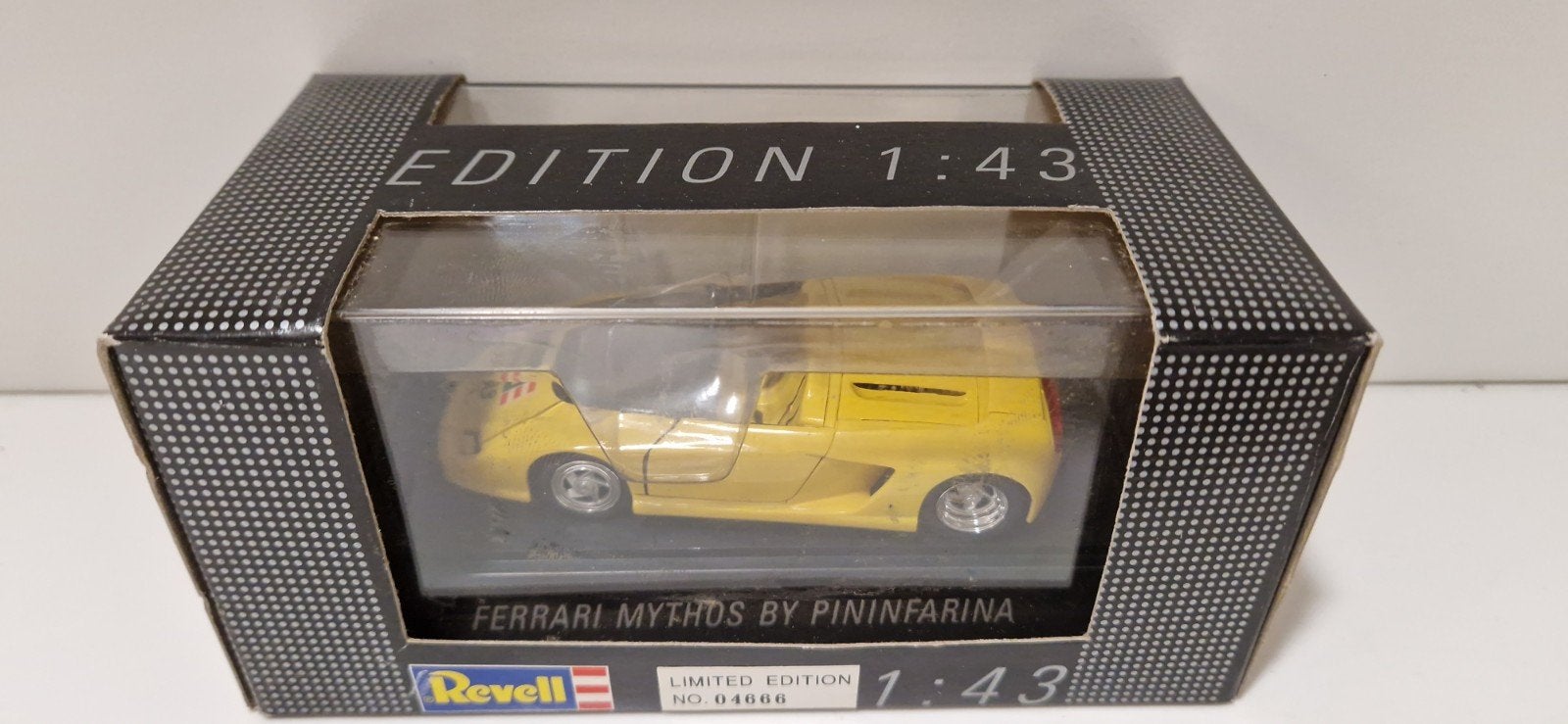 Revell Ferrari Mythos by Pininfarina, Ophalen of Verzenden, Auto, SIKU