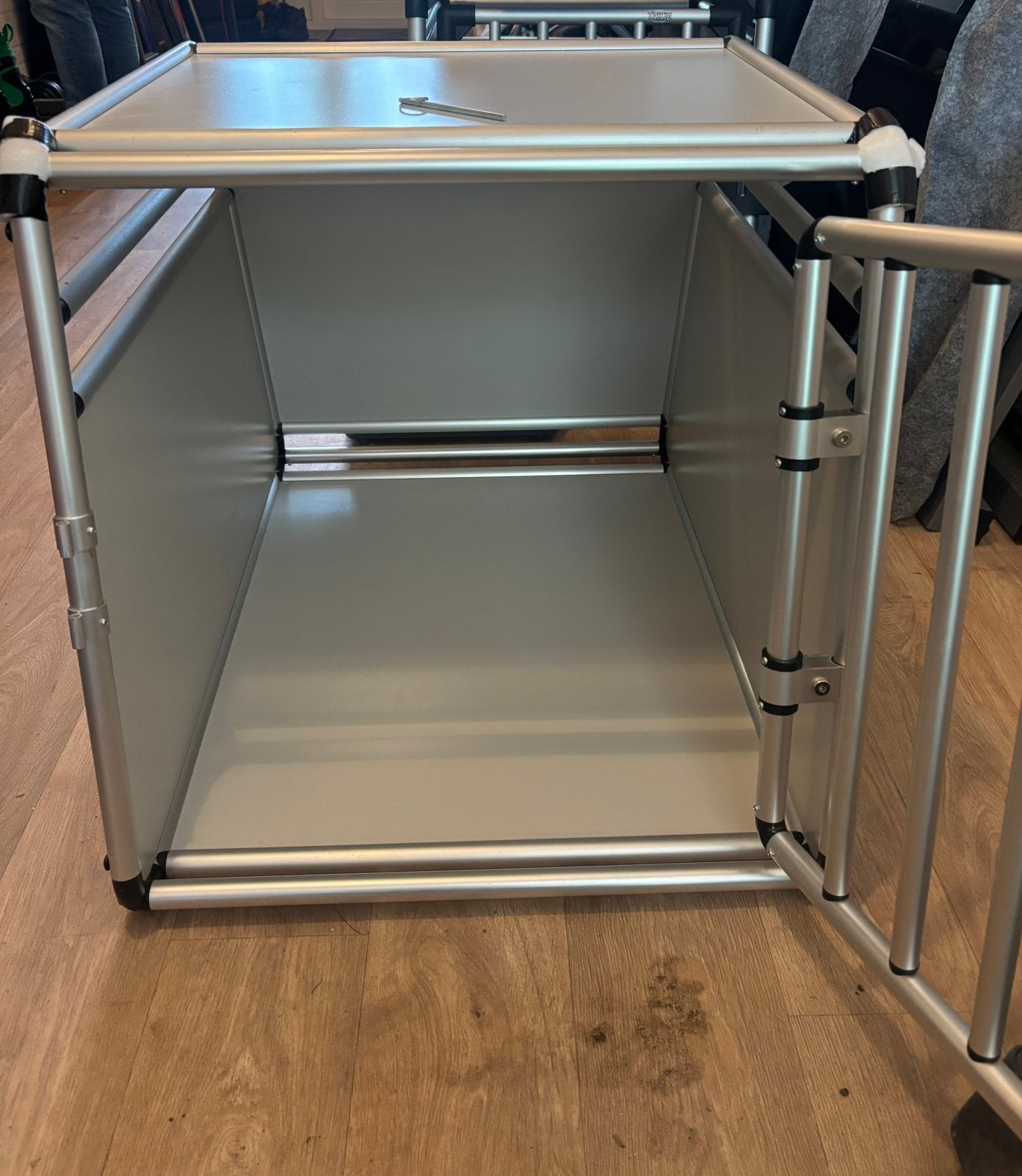 Autobench, Ophalen, Zo goed als nieuw