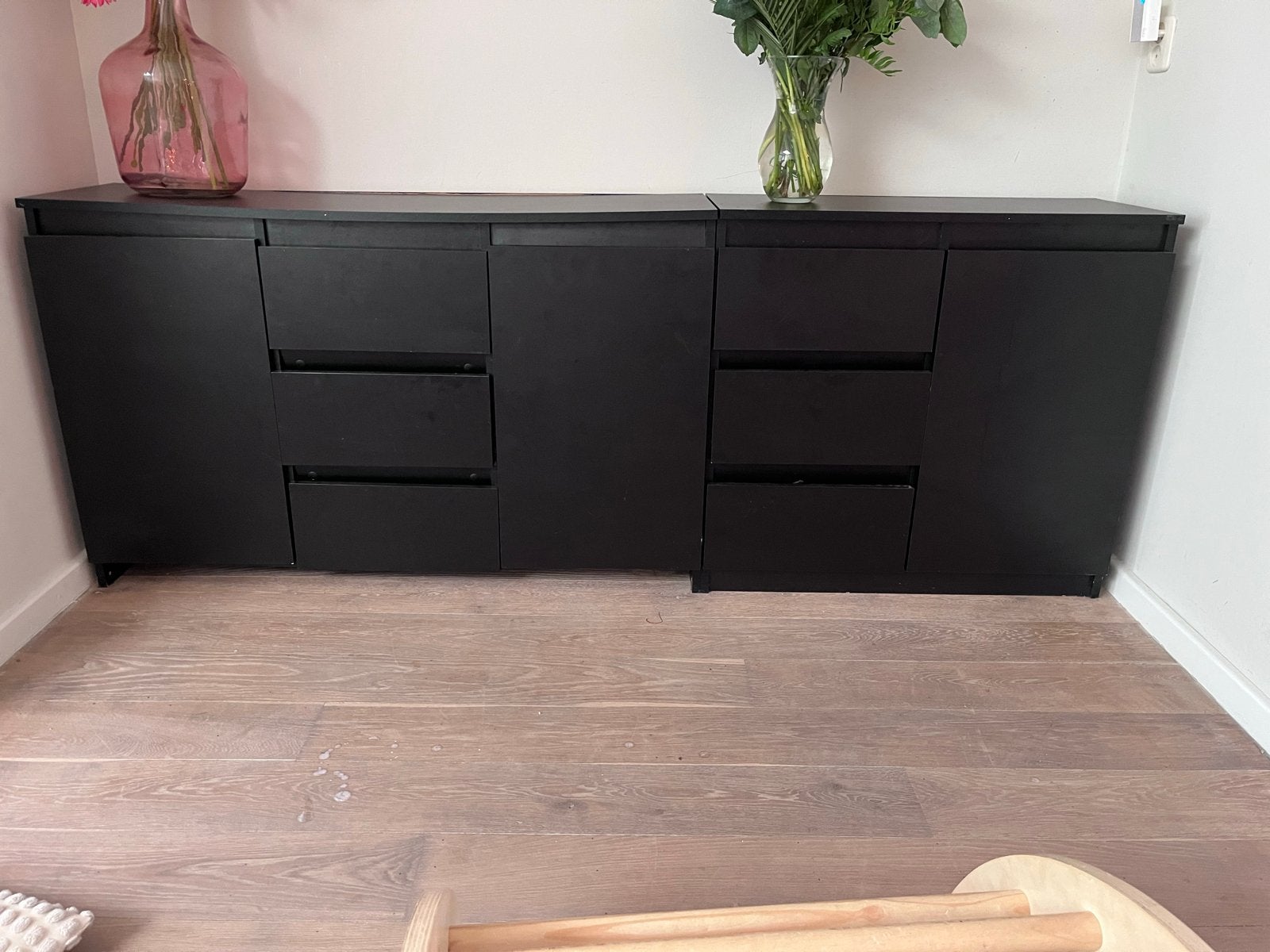 Zwarte ladekasten met deuren - Set van 2, Huis en Inrichting, Kasten | Dressoirs, Ophalen, Gebruikt, 200 cm of meer, Met lade(s)