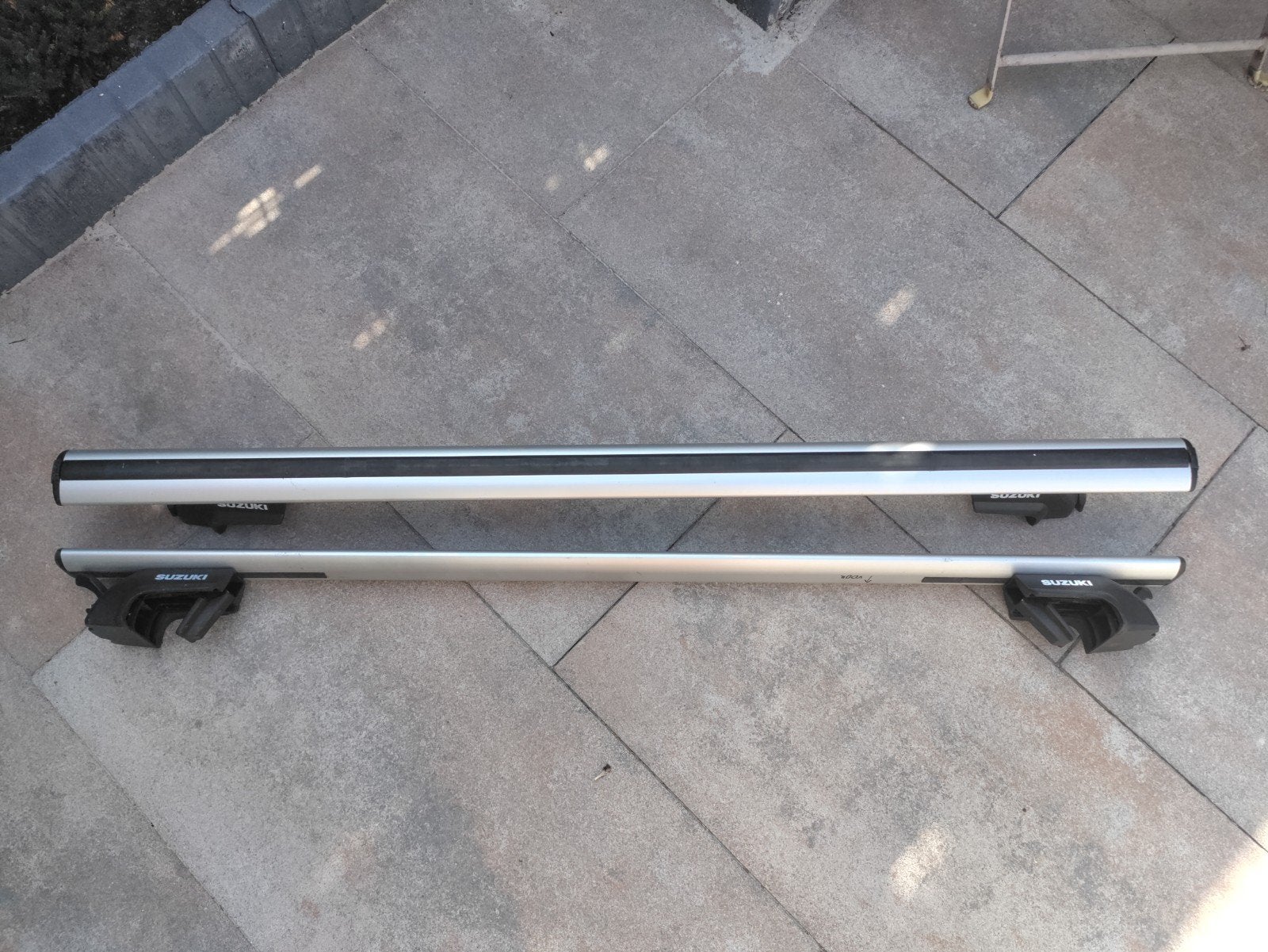 Dakdragers Suzuki Ignis laatste model, Ophalen, Gebruikt