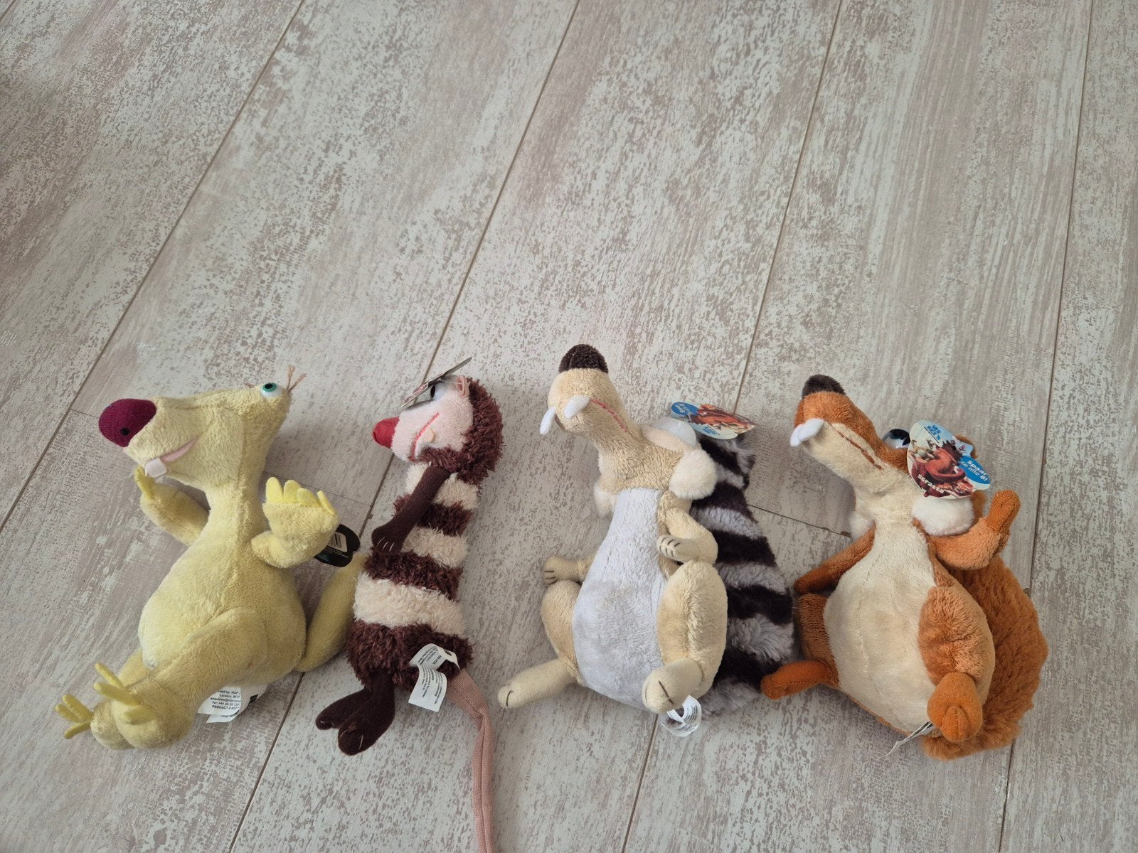 4 ice age knuffels, Ophalen of Verzenden, Zo goed als nieuw, Overige typen, Klein (minder dan 20 cm)