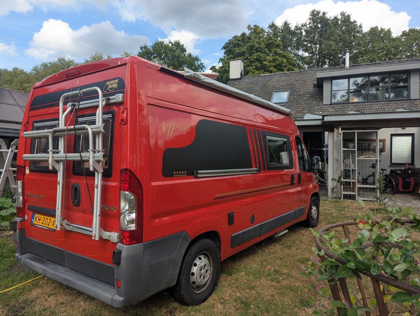 Peugeot Boxer 120 pk met Burow Mobil VIP 600L camper inbouw., Overige merken, Buscamper of Camperbus, Ringverwarming, Tot en met 2