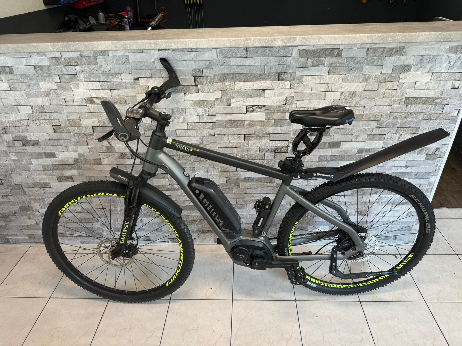 E-Bike Ghost Bosch Midenmotor 500wh. Accu. H54cm. V9.