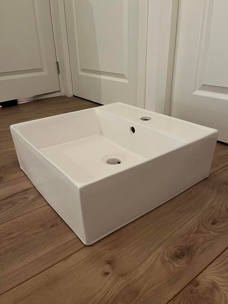 Wastafel 46x46x16 (opzet) keramiek, Ophalen, Zo goed als nieuw, Wastafel