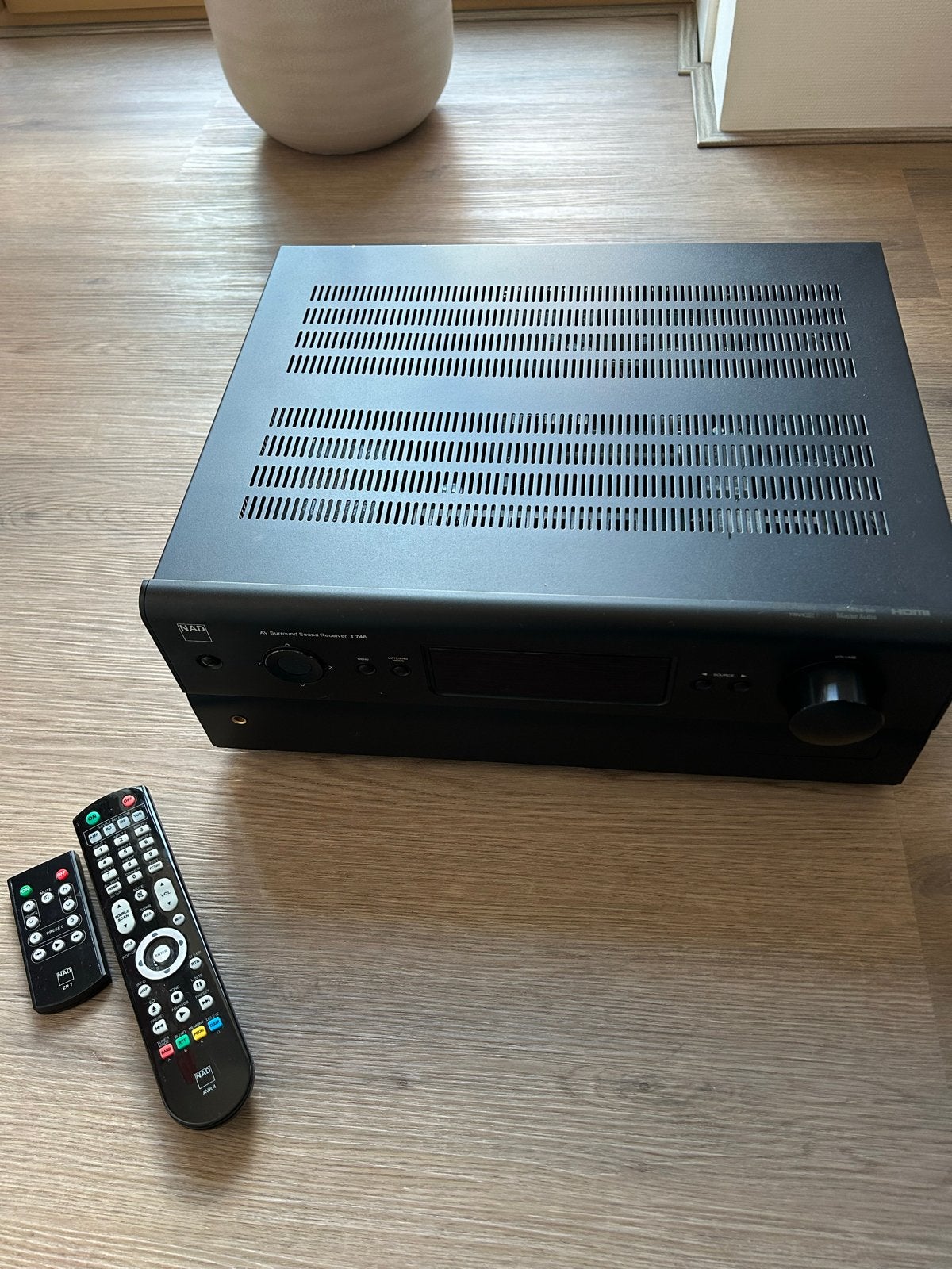 NAD T 748 AV Surround Sound Receiver met afstandsbedieningen, Overige systemen, Zo goed als nieuw, 120 watt of meer, Ophalen