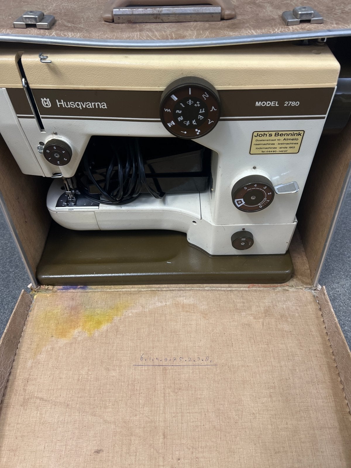 Husqvarna Naaimachine Model 2780 - Vintage en Functioneel, Ophalen of Verzenden, Gebruikt, Naaimachine, Husqvarna