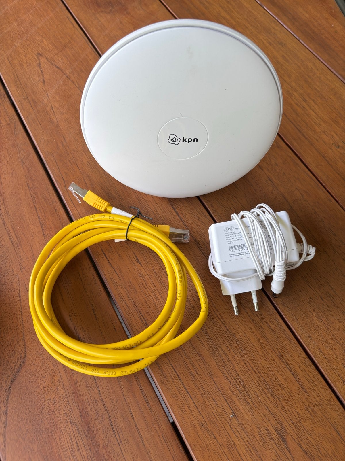 KPN SuperWifi versterker inclusief ethernet kabel, Computers en Software, WiFi-versterkers, Ophalen of Verzenden, Zo goed als nieuw