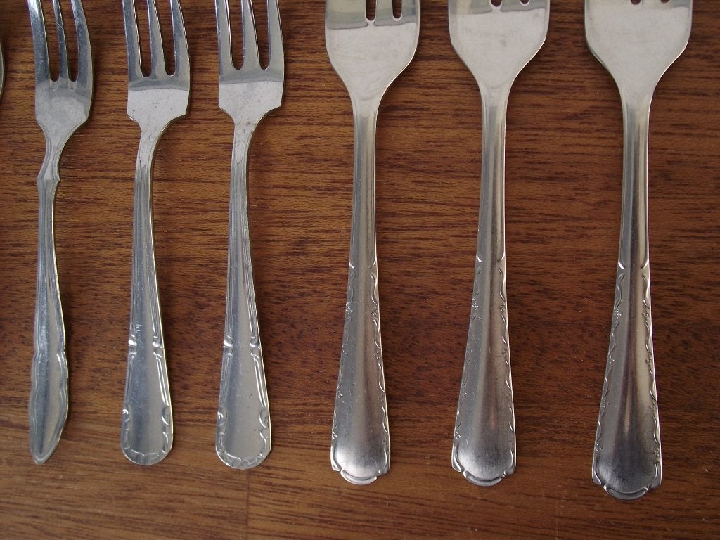 12 RVS decoratie dessertvork 14-16 cm divers bloem Barok p s, Ophalen of Verzenden