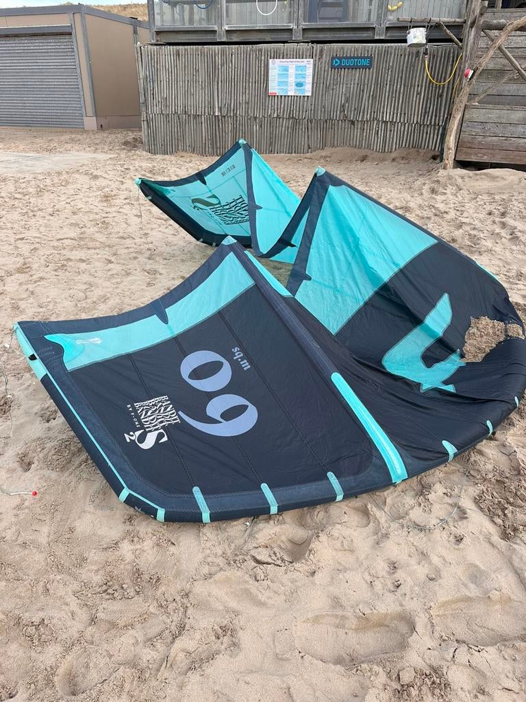 F-One Bandit S2 9m uit 2021 in goede staat, Watersport en Boten, Ophalen, Gebruikt, 9 m², Geen board