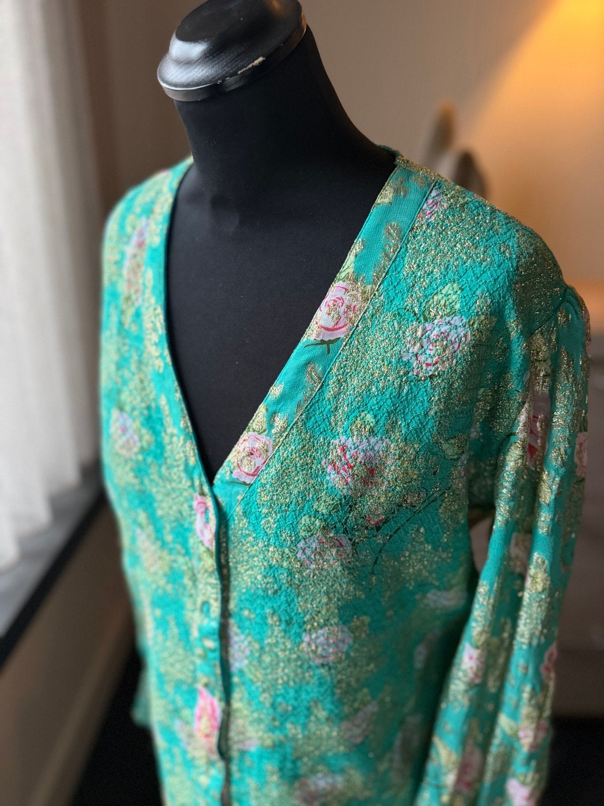 EST'SEVEN Paris Blouse Maat M Groen met Bloemenprint, Kleding | Dames, Ophalen of Verzenden, Zo goed als nieuw, Maat 38/40 (M)