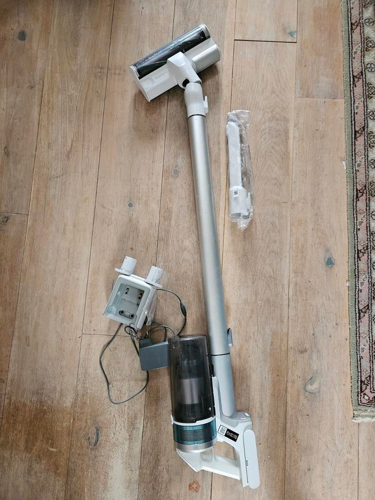 Samsung Jet 70 Turbo Steel Draadloze Stofzuiger, Ophalen of Verzenden, Zo goed als nieuw, Reservoir, Minder dan 1200 watt
