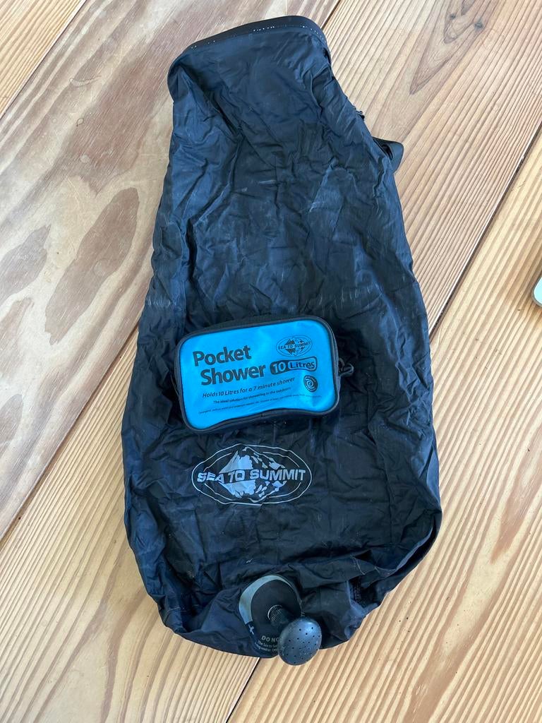 Sea to Summit Pocket Shower - Draagbare Buitendouche 10L, Ophalen of Verzenden, Gebruikt