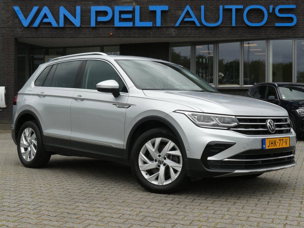 Volkswagen TIGUAN 1.4 TSI eHybrid Business+ / PANO, 4 cilinders, 150 pk, Alcantara, Hybride Elektrisch/Benzine