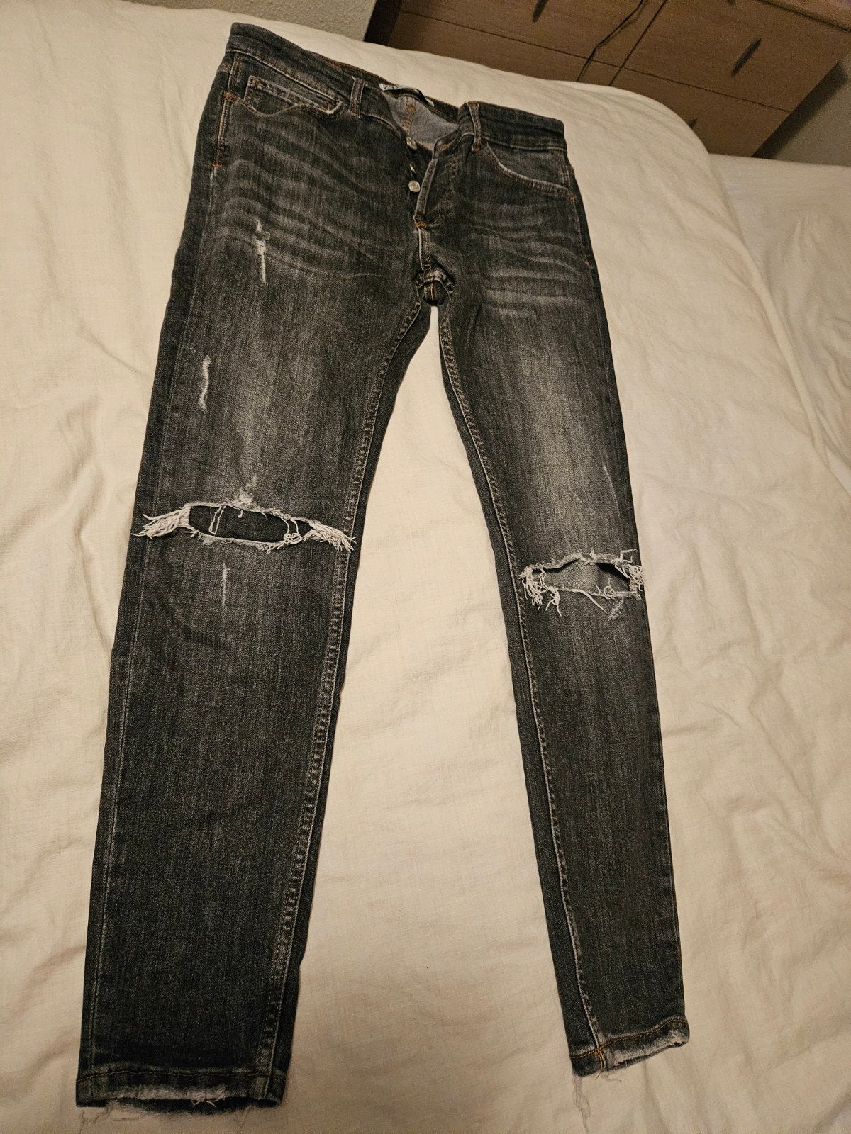zara herenjeans grijs mt 42 w32, Zara, W32 (confectie 46) of kleiner, Ophalen of Verzenden, Zo goed als nieuw