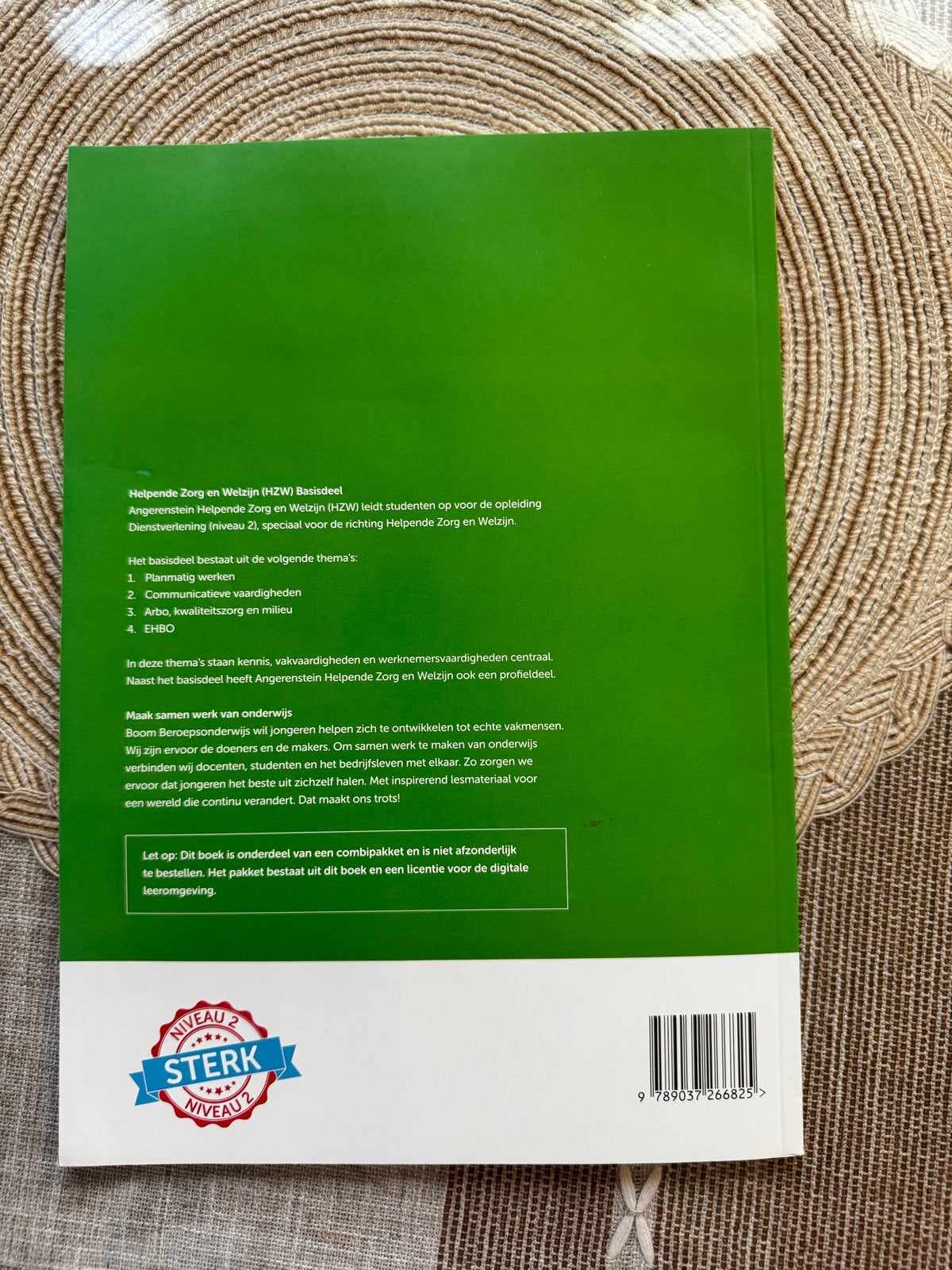 Studieboeken Helpende Zorg en Welzijn niveau 2 (9 boeken), Ophalen, Zo goed als nieuw, Overige niveaus, Overige vakken