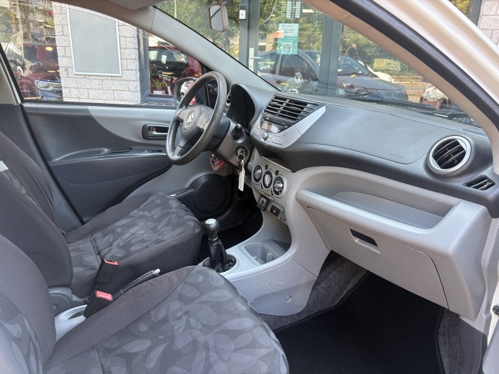 Foto 19 van Suzuki Alto 1.0 Cool 5Drs Airco Nw koppeling Beurt