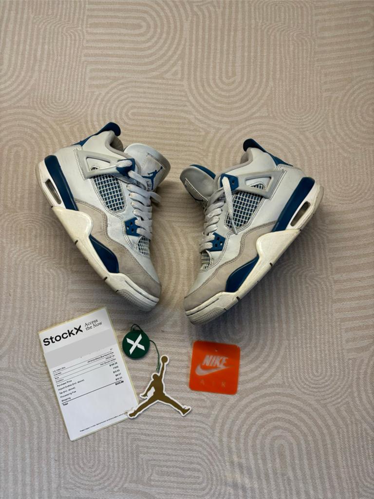 Jordan 4 Retro Military Blue (2024) (GS) - Gedragen, Ophalen of Verzenden, Gedragen, Blauw, Sneakers of Gympen
