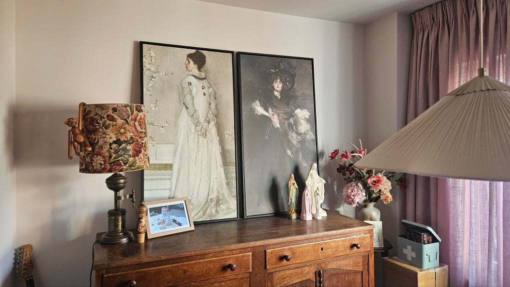 Schilderijen werk aan de muur baklijsten, Ophalen