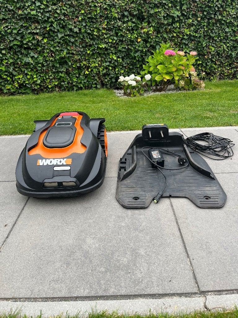 Worx robotmaaier, Tuin en Terras, Robotmaaiers, Worx, Ophalen of Verzenden, Zo goed als nieuw, Minder dan 20 cm