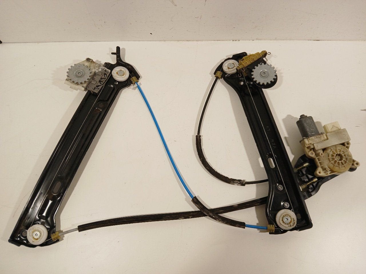Raammechaniek elektrisch links voor Mini Mini, Onderdelen@venauto.nl, Van der Ven Autorecycling B.V., Gebruikt, Ettenseweg 76, 4706 PB Roosendaal, The Netherlands