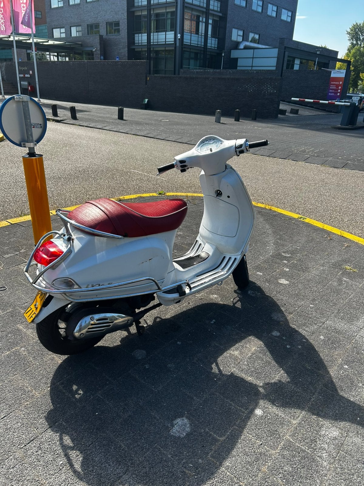 Piaggio Vespa lx 50cc 4t brom, Ophalen of Verzenden, Zo goed als nieuw