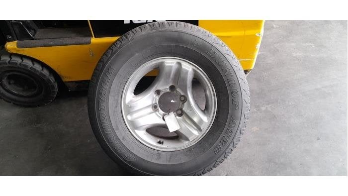 Reservewiel van een Toyota Landcruiser, Gebruikt, Velg(en), -, -