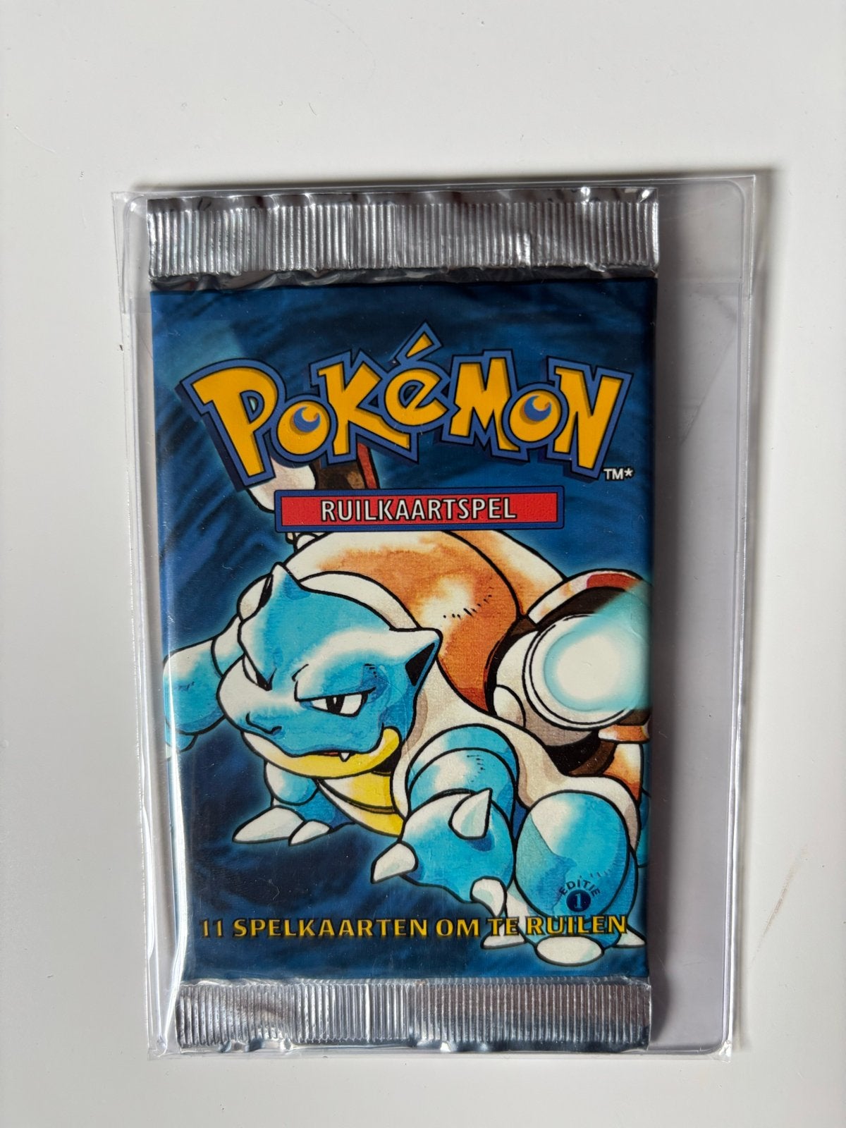 Pokemon vintage sealed base set booster pack dutch 1e editie, Ophalen of Verzenden, Nieuw, Booster