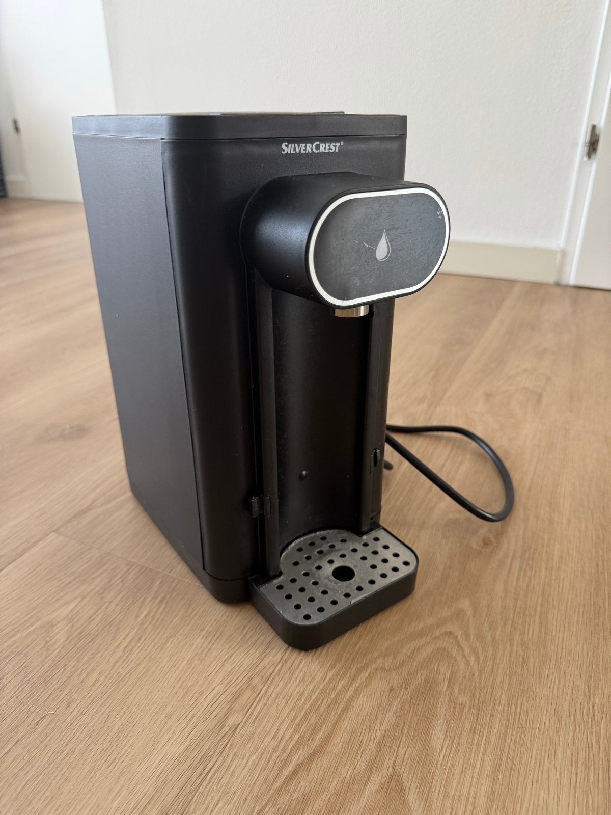 SilverCrest Heet Water Dispenser, 2 liter of meer, Ophalen, Zo goed als nieuw