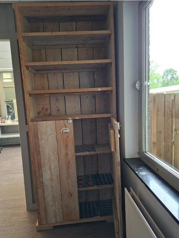 Steigerhouten kasten en verrijdbare balie, Ophalen, Met deur(en), 200 cm of meer, 50 tot 100 cm