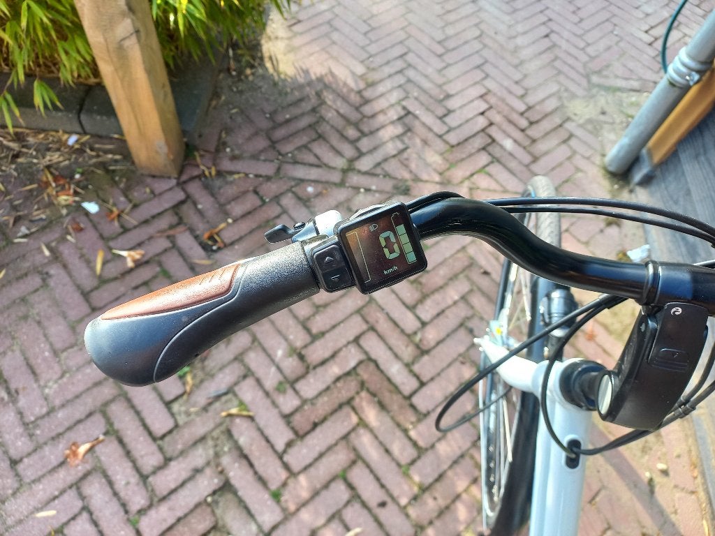Foto 7 van Elektrische dames fiets - middenmotor - batavus