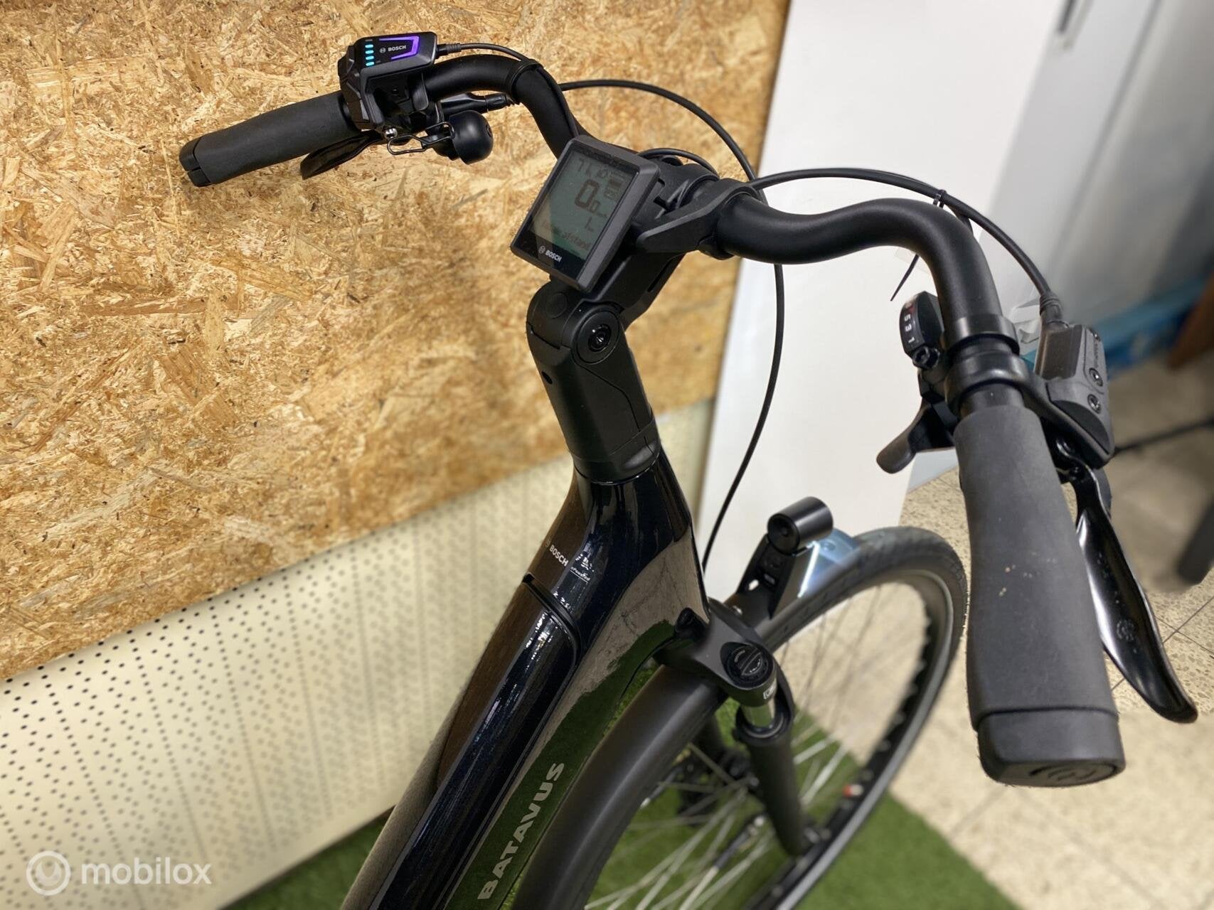 Foto 14 van BATAVUS FINEZ PT E-GO POWER SPORT BOSCH 750WH 48 CM NIEUW